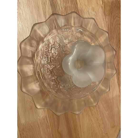 Mikasa Holiday Classic Winter Dreams Crystal Footed BON BON Cake Platter 9 1/4" - Picture 6 of 9